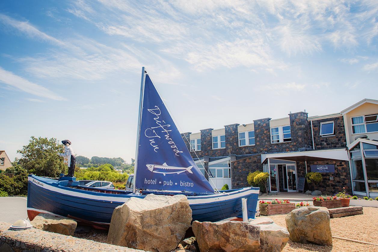 Driftwood Inn Saint Saviour Exterior foto
