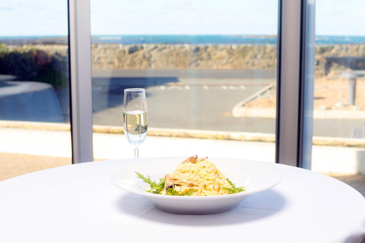 Driftwood Inn Saint Saviour Restaurante foto